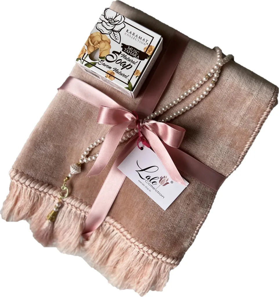  Lale Collection® Light Samt-Gebetsteppich-Set Pastellrosa Gebetskette Koran Oud Musc 100% Naturseife (vegan & Tierversuchsfrei) Duft (Sajadah/Prayer Rug/prayer Mat) Tesbih 99 Perlen Namaz Muslim Quran Islam