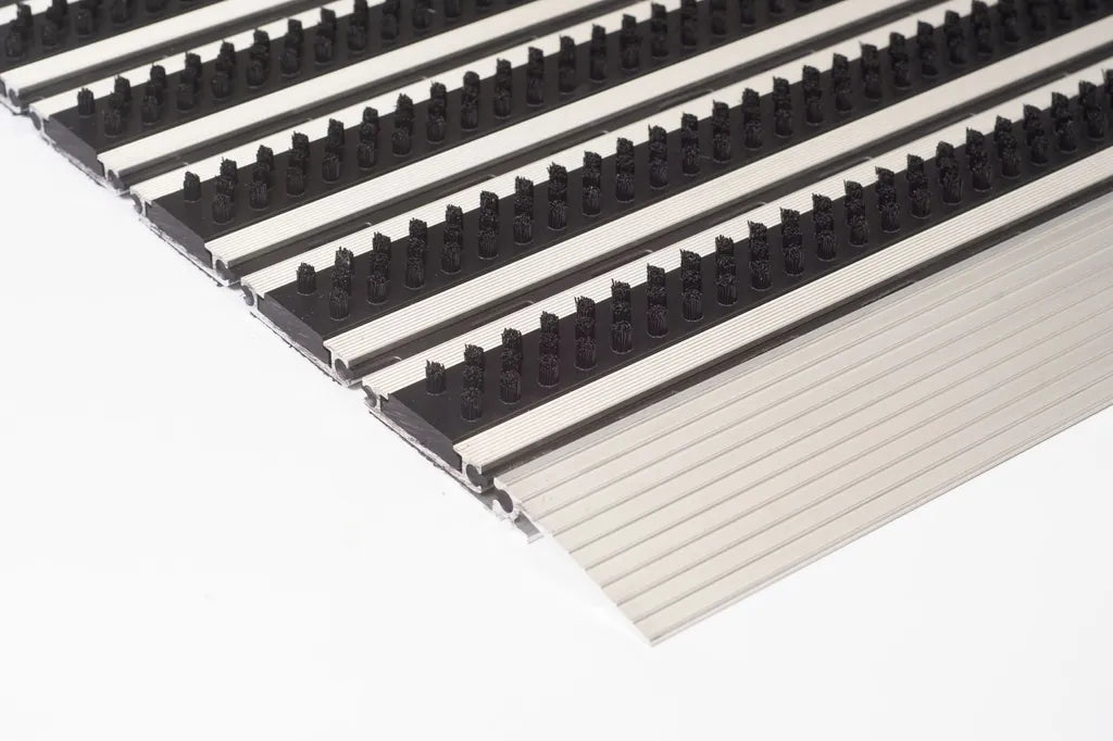  Fußmatte Anlaufkante Alumatte Bürsten Schmutzfangmatte Fußabtreter Eingangsmatte Sauberlaufmatte Türvorleger