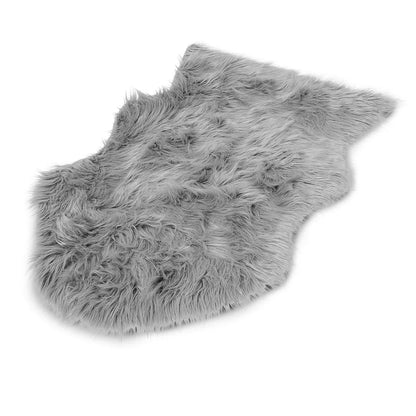  Navaris Schaffell Kunstfell Fell Imitat - 60x90cm Teppich Weich Kuscheldecke - Faux Lammfell Vegan - Sofa Vorleger Matte Dekofell Pflegeleicht In Grau