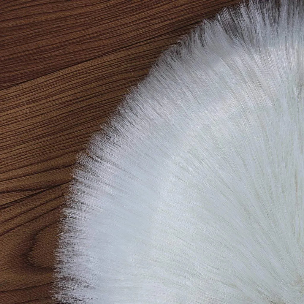  Faux Lammfell Schaffell Teppich Kunstfell Dekofell In Super Weich Lammfellimitat Teppich Longhair Fell Optik Nachahmung Wolle Bettvorleger Sofa Matte (Rundes Weiß, 30 X 30 Cm)